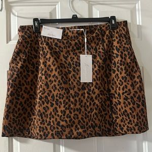 Lady Hagen 17" Wrap Golf Skort: CLASSIC LEOPARD: NEW WITH TAGS: SIZE 16